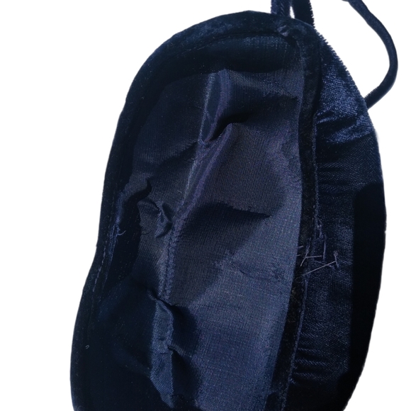 Hat - Picture 2 of 3